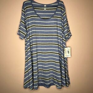 NWT LulaRoe Perfect T